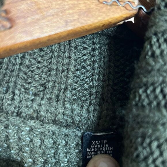 Design Lab Lord & Taylor Turtle Neck Knitted Ribbed Trim Pocho Sweater Green XS - Picture 8 of 11